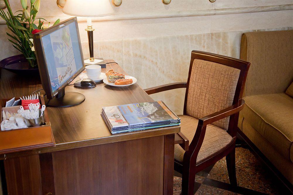 Charming City Songshan Hotel Taipei Exterior photo